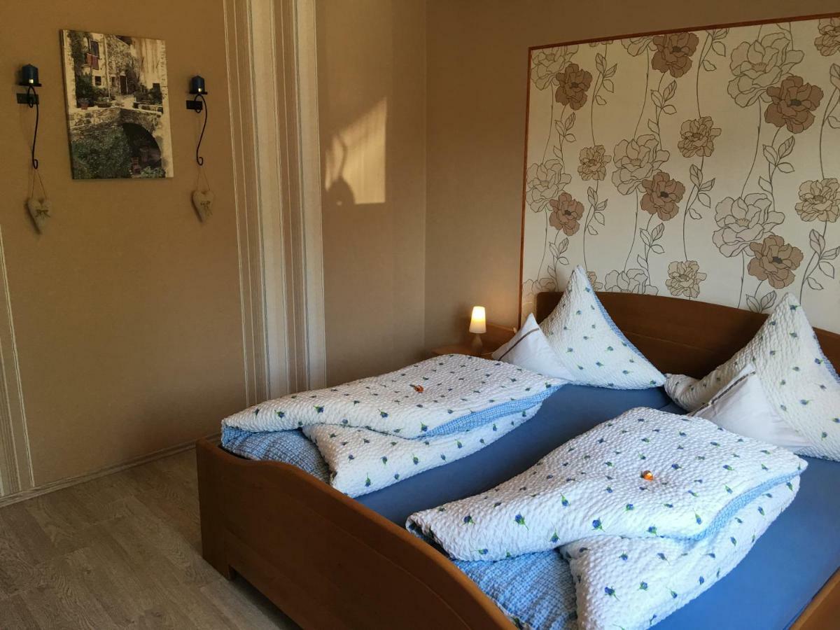 Ferienwohnung Martina Цел ан дер Мозел Екстериор снимка